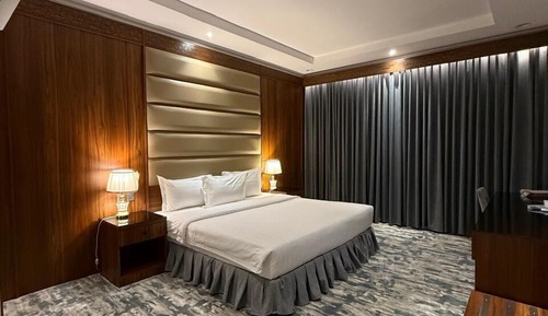 Deluxe Studio Suite