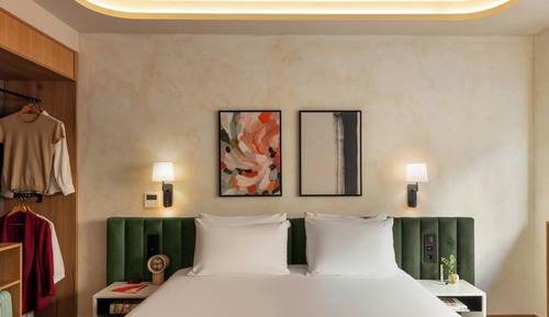 Room, 1 King Bed, Non Smoking