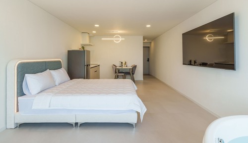 Basic Room, 1 Bedroom (Room 401 (Full Ocean View / Spa))