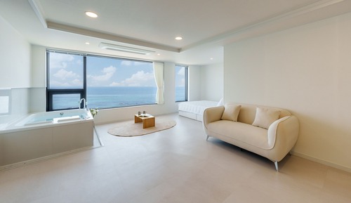 Basic Room, 2 Bedrooms (Room 502 (Full Ocean View / Spa))