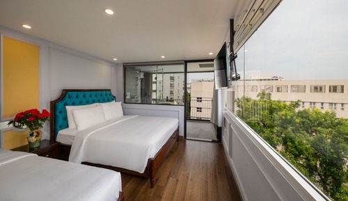 Family Suite Room With City View