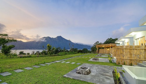 Deluxe Double Room, Balcony, Lake View