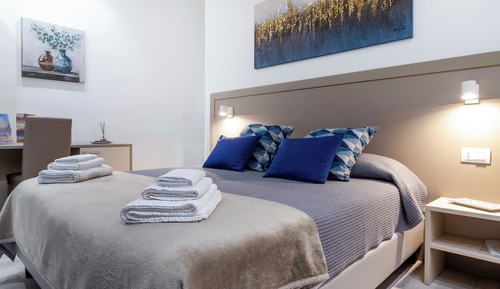 Classic Double Room, City View