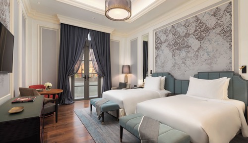 Grand Executive Room