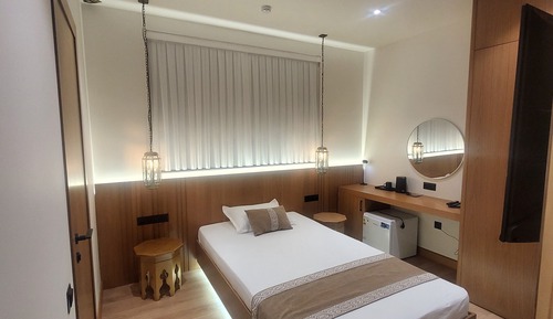 Single Room, City View