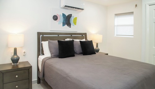 Superior Apartment, 232A Lower Level