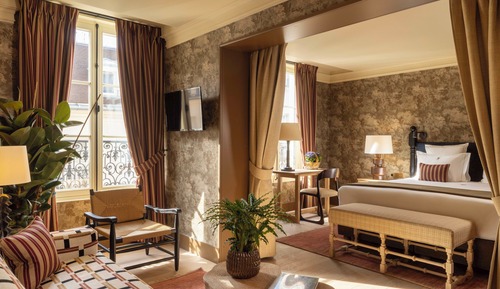 Exclusive Suite, City View