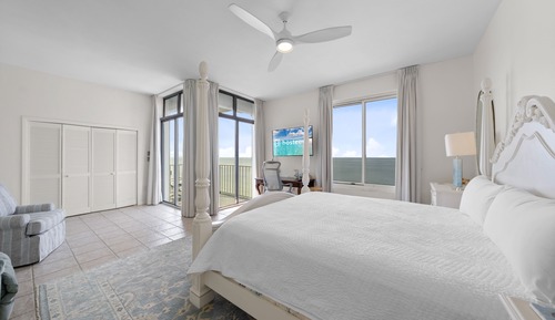 Deluxe Condo, 4 Bedrooms, Balcony, Beach View