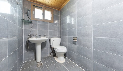 Basic Room, 2 Bedrooms (E Building – Entire Unit)