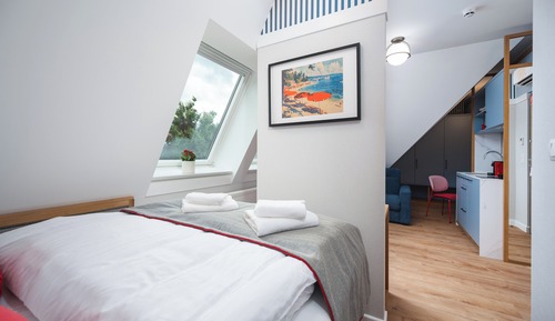 Deluxe Studio Suite