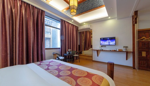 Family Twin Room