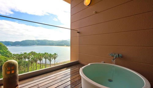 Japanese-style Room, Balcony, Beach View