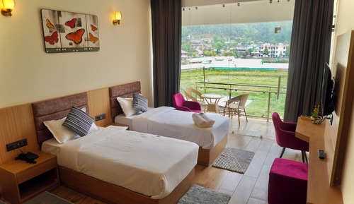 Deluxe Twin Room, Balcony, Mountain View