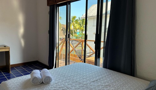 Family Quadruple Room, 1 Bedroom, Air conditioning, Lake View