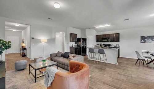 House (4 Bedrooms)