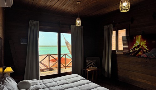 Luxury Cabin, Lagoon View