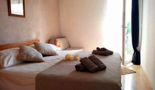 Apartment (One Bedroom Apartment with Balcony an)