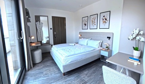 Superior Double Room, City View