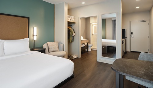 Studio Suite, 1 Queen Bed, Accessible (Hearing)