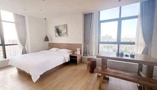 Luxury Double Room, City View