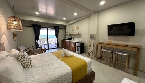 Superior Studio, 2 Double Beds, Beach View