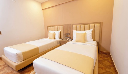 Deluxe Twin Room, City View