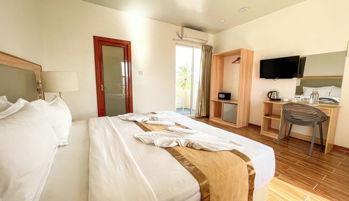 Deluxe Double or Twin Room, Balcony, Sea View
