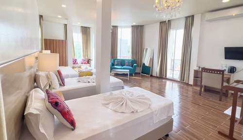 Family Quadruple Room, Balcony, City View