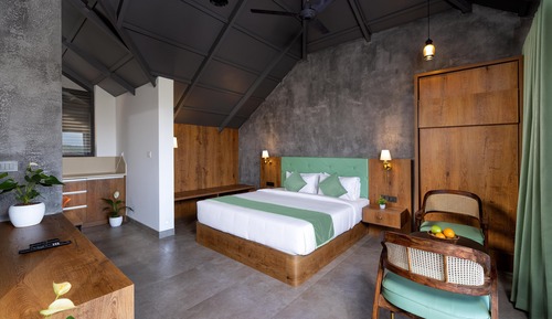 Honeymoon Suite, Balcony, Mountain View