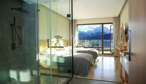 Comfort Triple Room, Mountain View