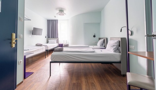 Classic Quadruple Room