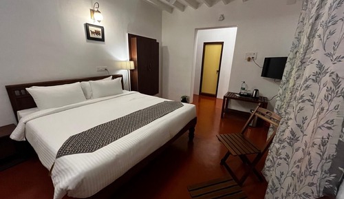 Superior Double Room, City View
