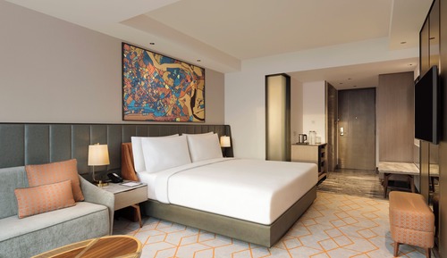 Premium Room, 1 King Bed