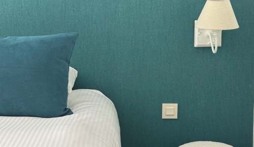 Comfort Room, Garden View