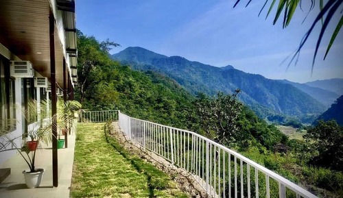 Deluxe Quadruple Room, Balcony