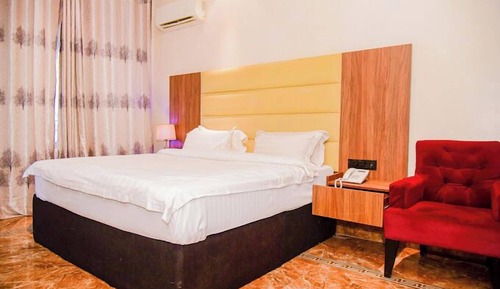 Deluxe Room, Balcony, City View