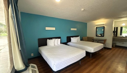 Room, 2 Queen Beds, Non Smoking