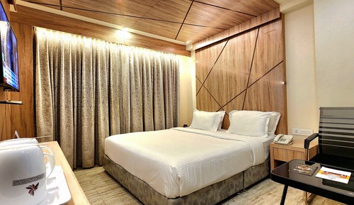 Executive Room, City View