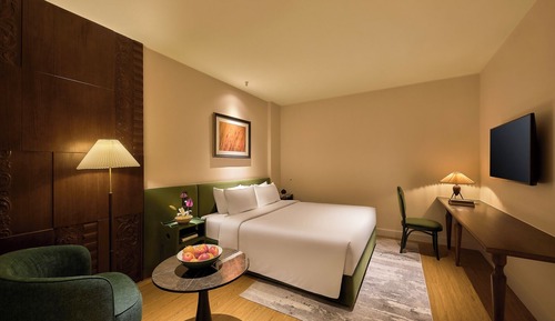 Deluxe Room With Bathtub (No Window)