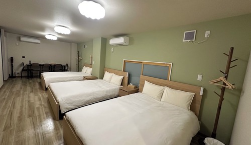 3 Double Beds, Kitchenette, Unit No.1, Non Smoking