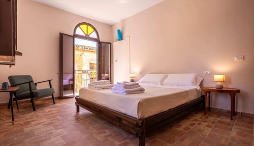 Deluxe Double Room, Patio, Garden View
