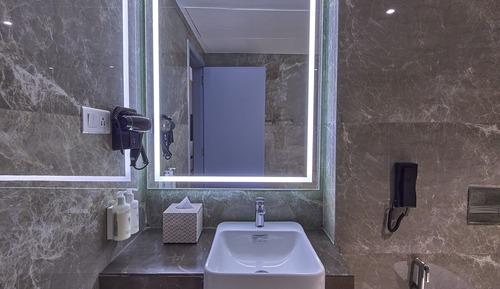 Prestige Room Smart Laundry, Espresso Machine and Non-Alcoholic Mini Bar