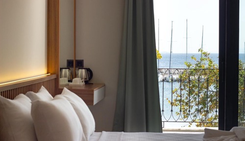 Standard Triple Room, Balcony, Marina View