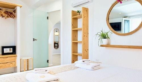 Superior Quadruple Room, Garden View