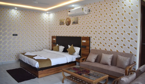 Executive Suite, Mountainside