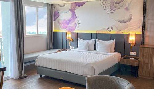 Executive Double Room, Balcony, Pool View