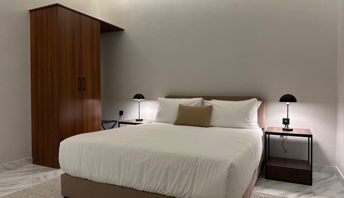 Deluxe Apartment