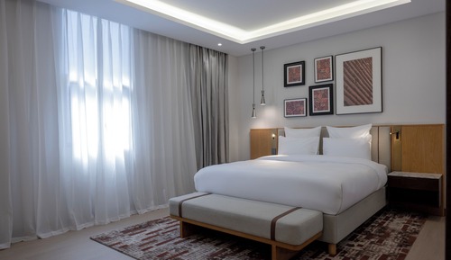 Suite, 1 King Bed