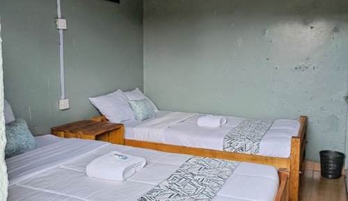 Basic Twin Room, Patio