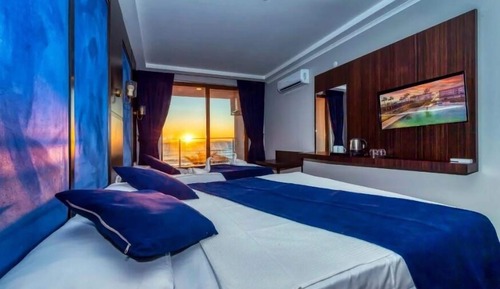 Standard Room with Sea View